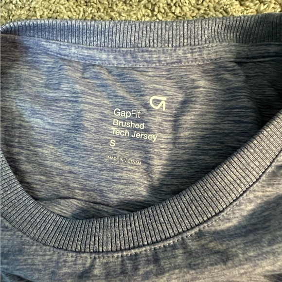 GapFit Brushed Tech Jersey Knot-Hem Tank Top Purple Small athletic gopcore lilac - Picture 12 of 12